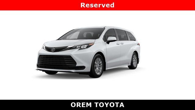 2026 Toyota Sienna LE 8-Passenger