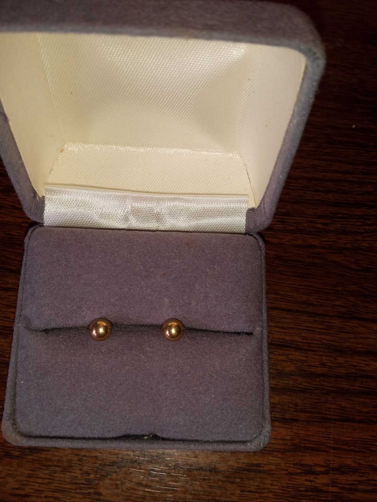 Vintage 14k gold Ball studs earrings