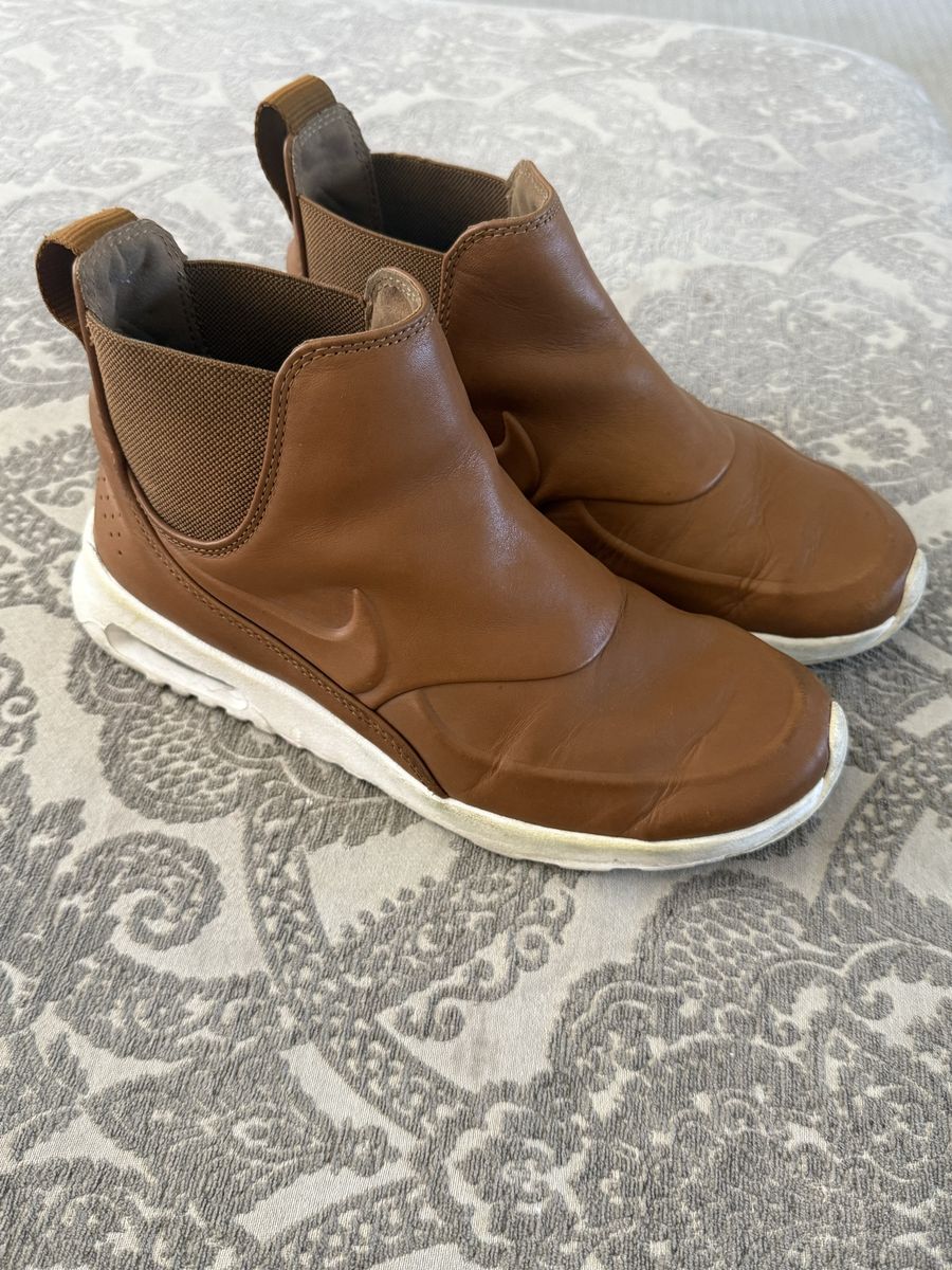Nike Women's Brown Leather Chelsea Sneaker Boots Size 8