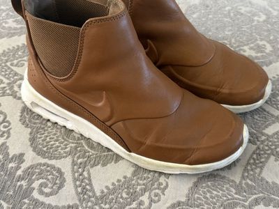 Nike Women's Brown Leather Chelsea Sneaker Boots Size 8