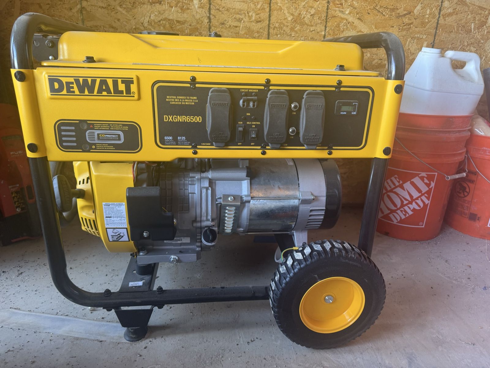 Dewalt DXGNR6500 Generator