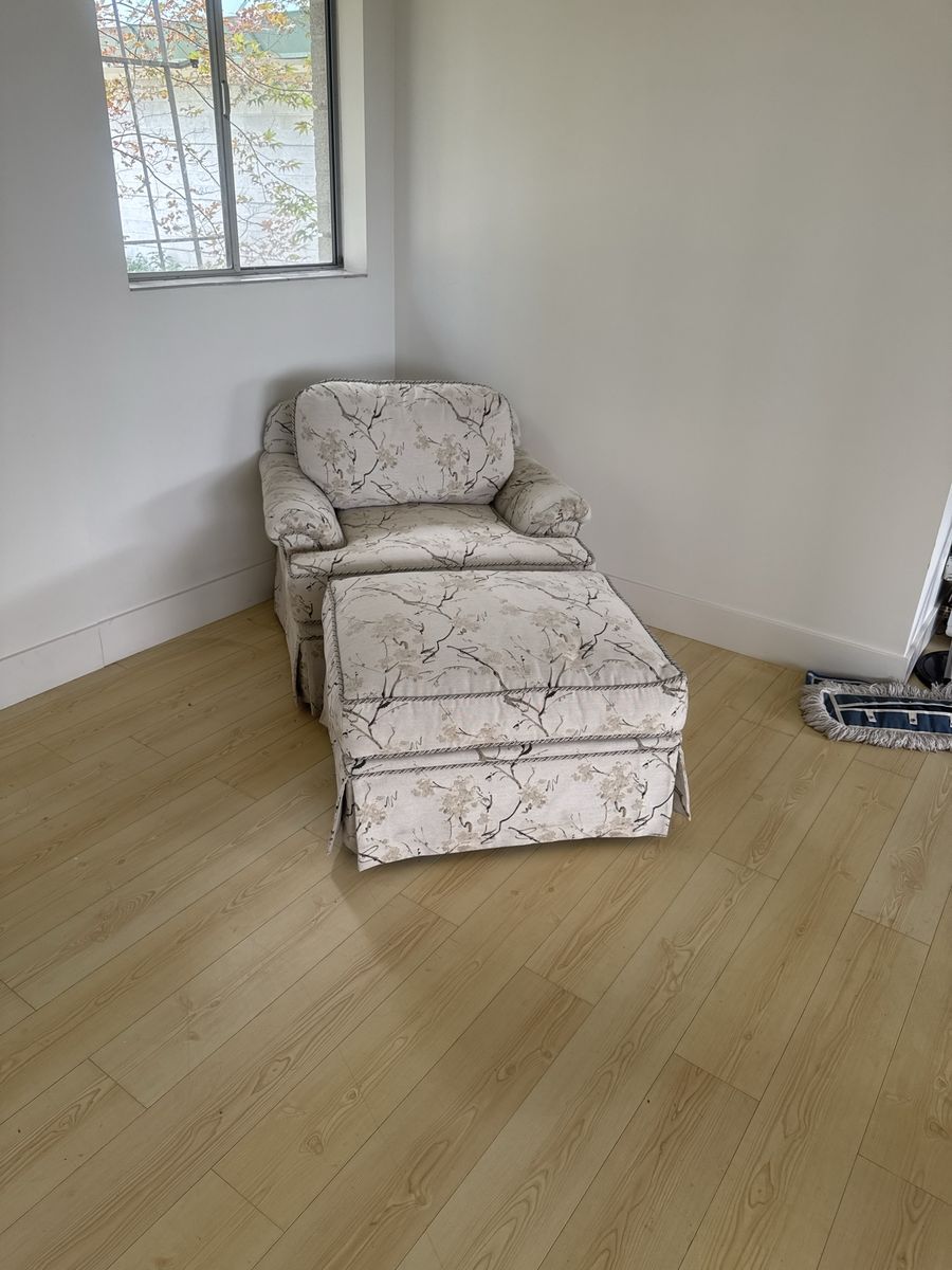 Different furniture items need to be sold.