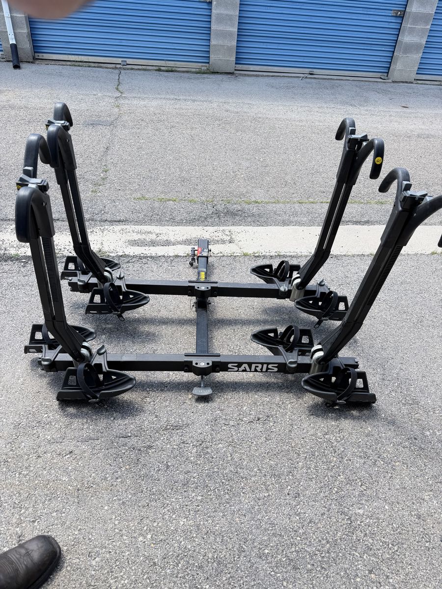 Saris SuperClamp EX 4 bike hitch rack