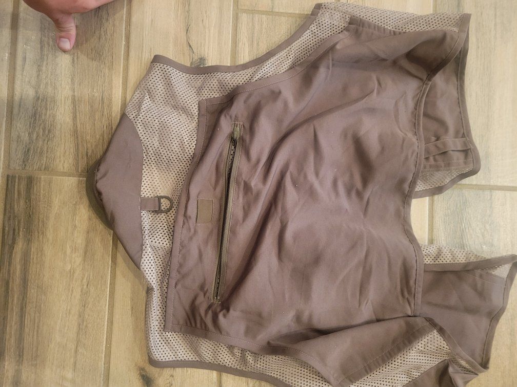 Main image 3
