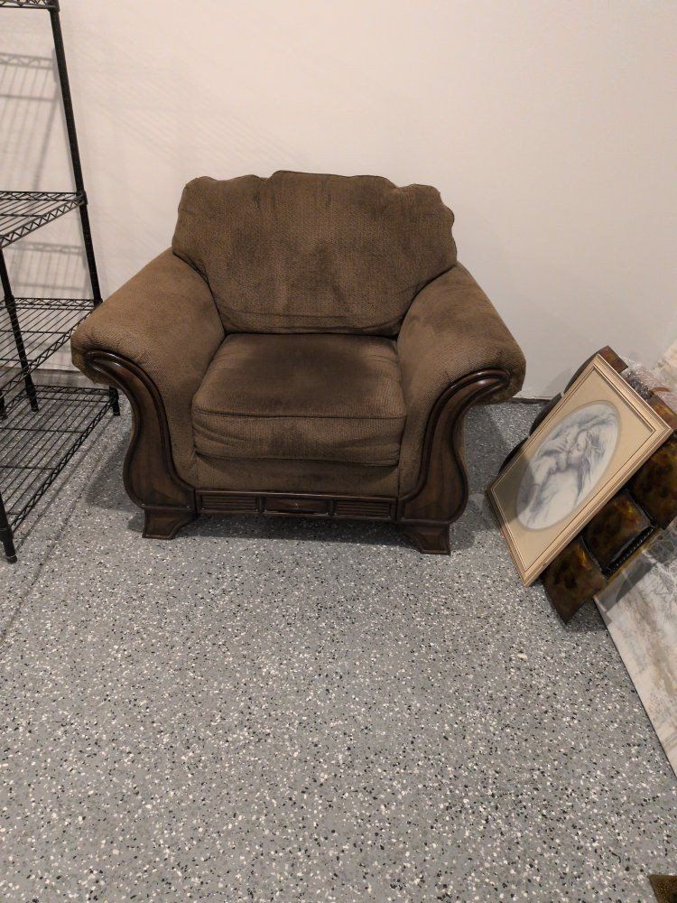 Large ComfyAccent chair