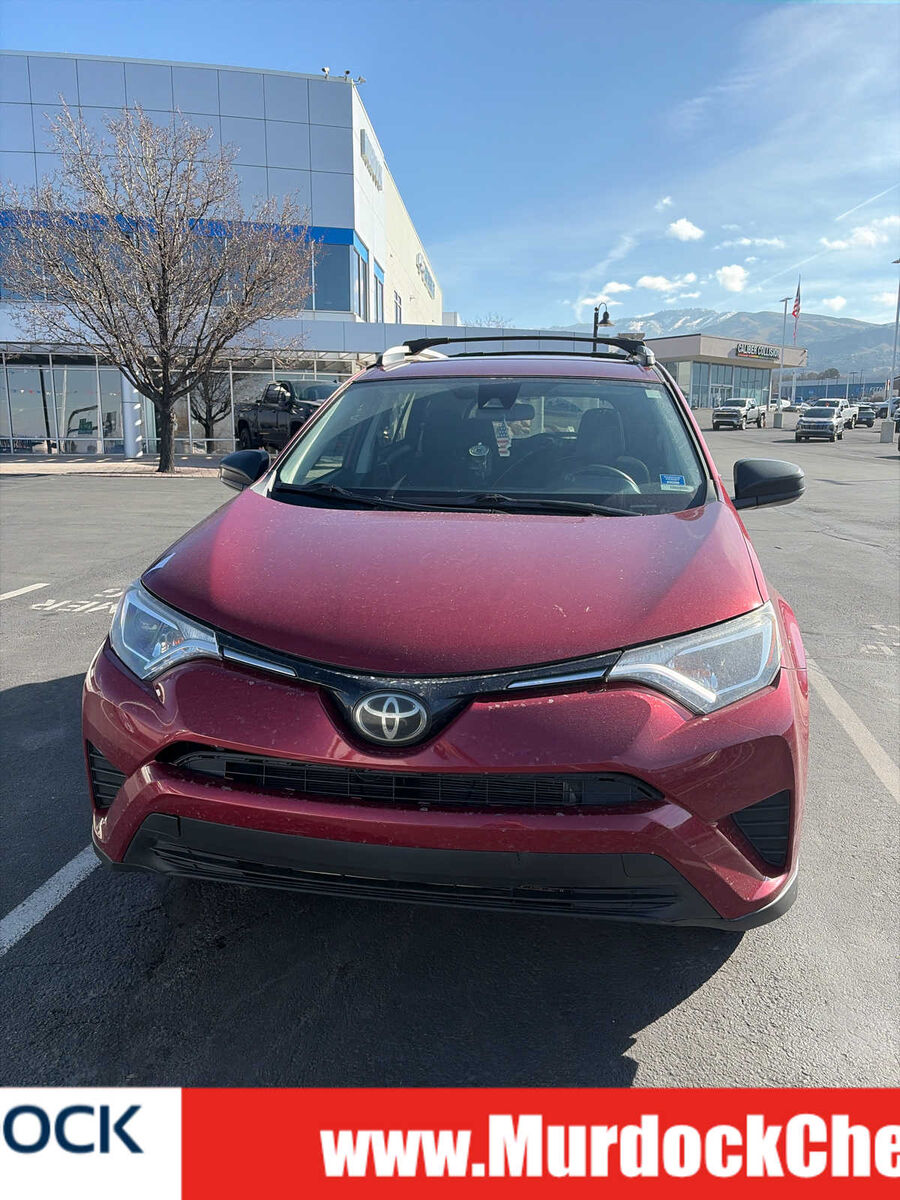 2018 TOYOTA RAV4 LE
