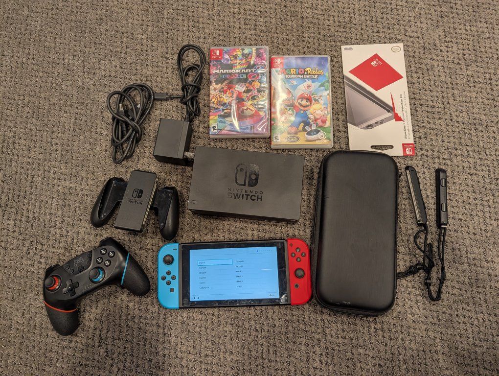 Nintendo Switch Console, Joy-Cons (Blue/Red) - Excellent Condition