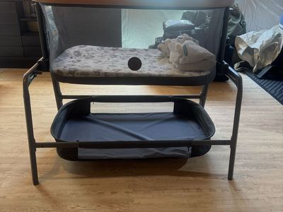 Maxi-Cosi Lora Bedside Bassinet