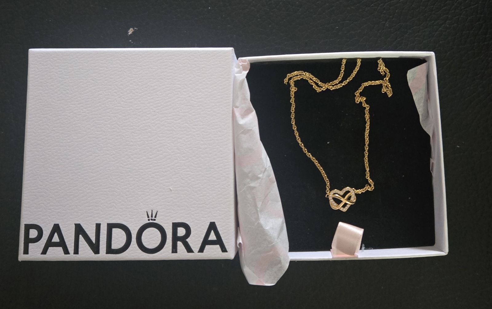 Pandora Sparkling Infinity Heart Collier Necklace **NEW**