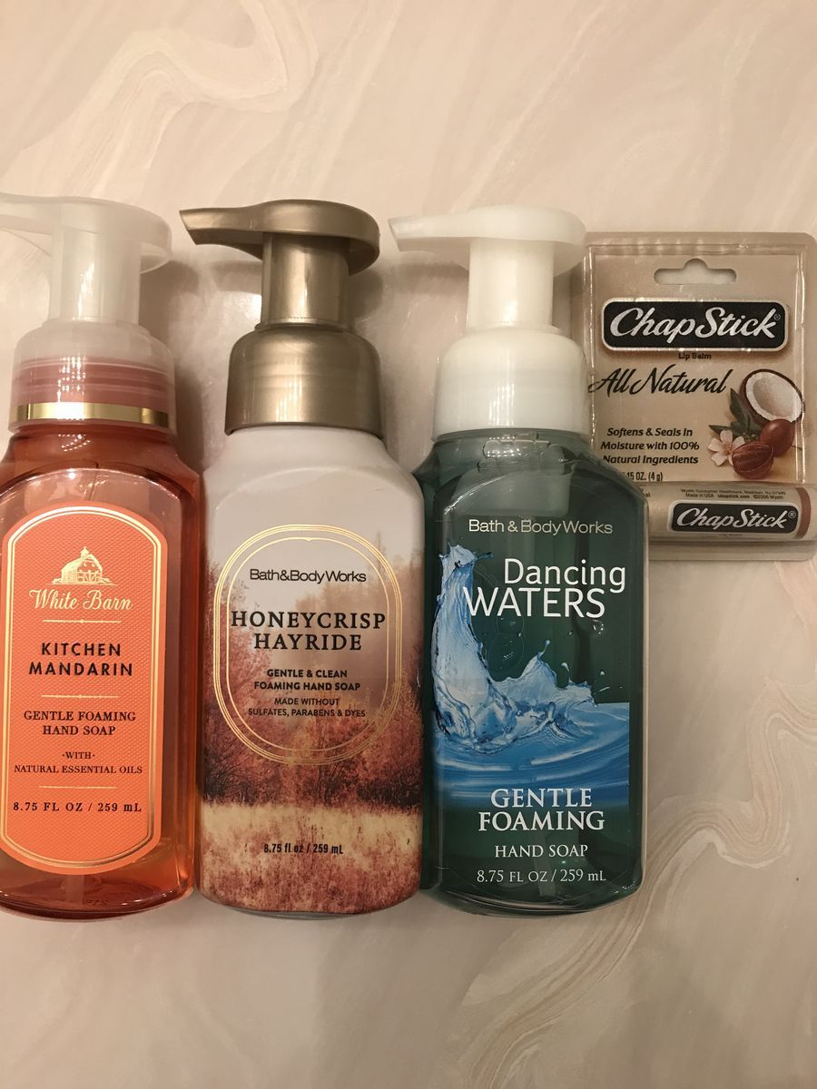 4 Bath & Body Works Foaming Hand Soap Dancing Waters Discontinued Kitchen Mandarin Honeycrisp Hayride Chapstick all Natural