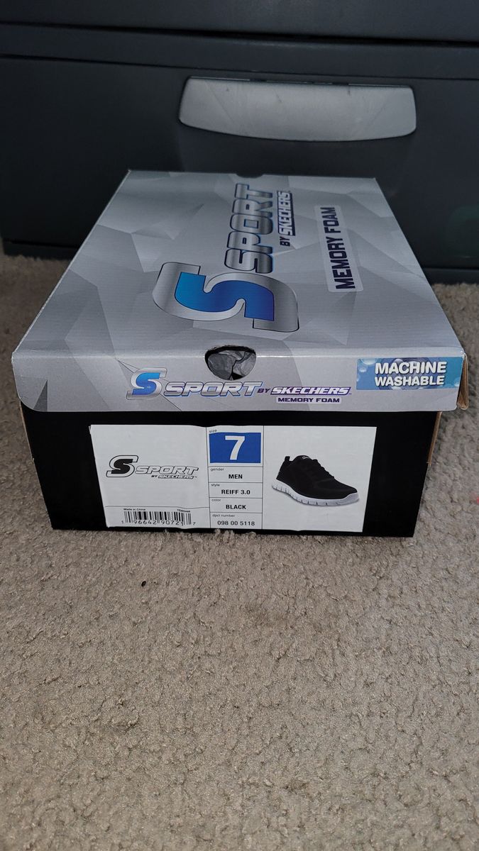 New Kids shoes size 7 Sports Skechers