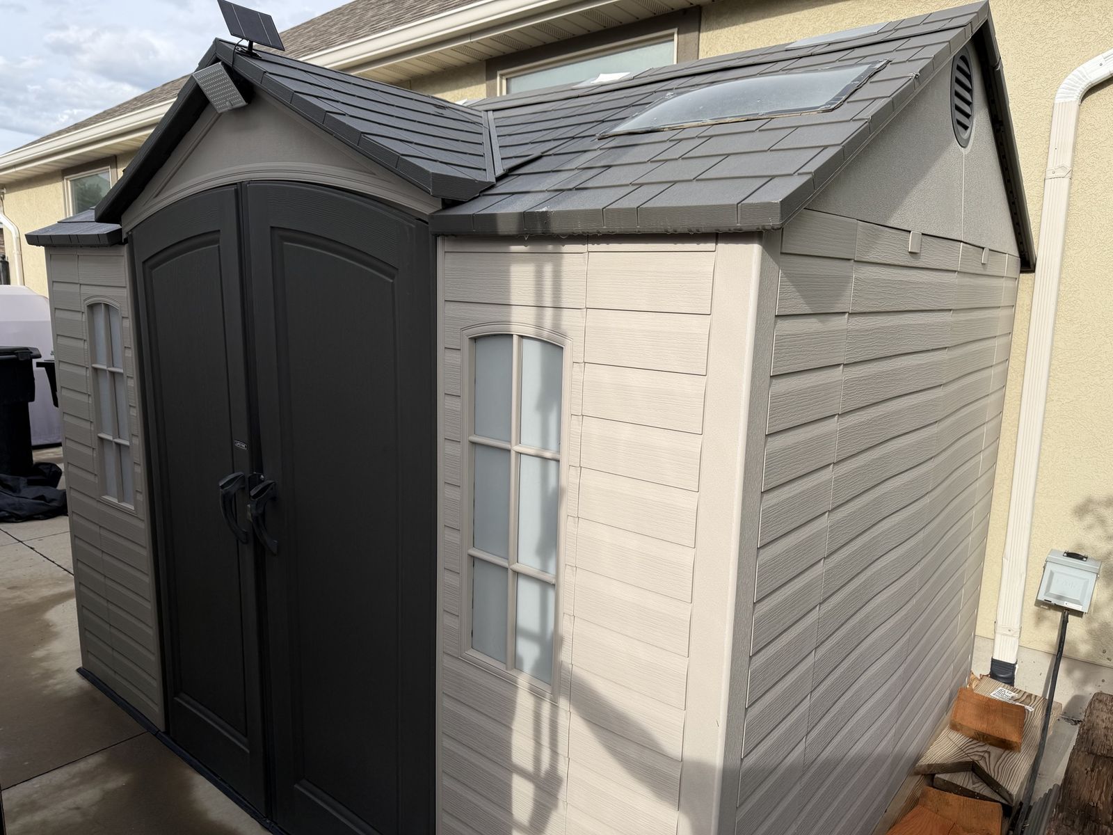 Lifetime 8x10 Outdoor Storage Shed - Great Condition