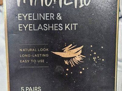 Magnetic Eyeliner & Eyelashes Kit - 5 Pairs with Tweezer