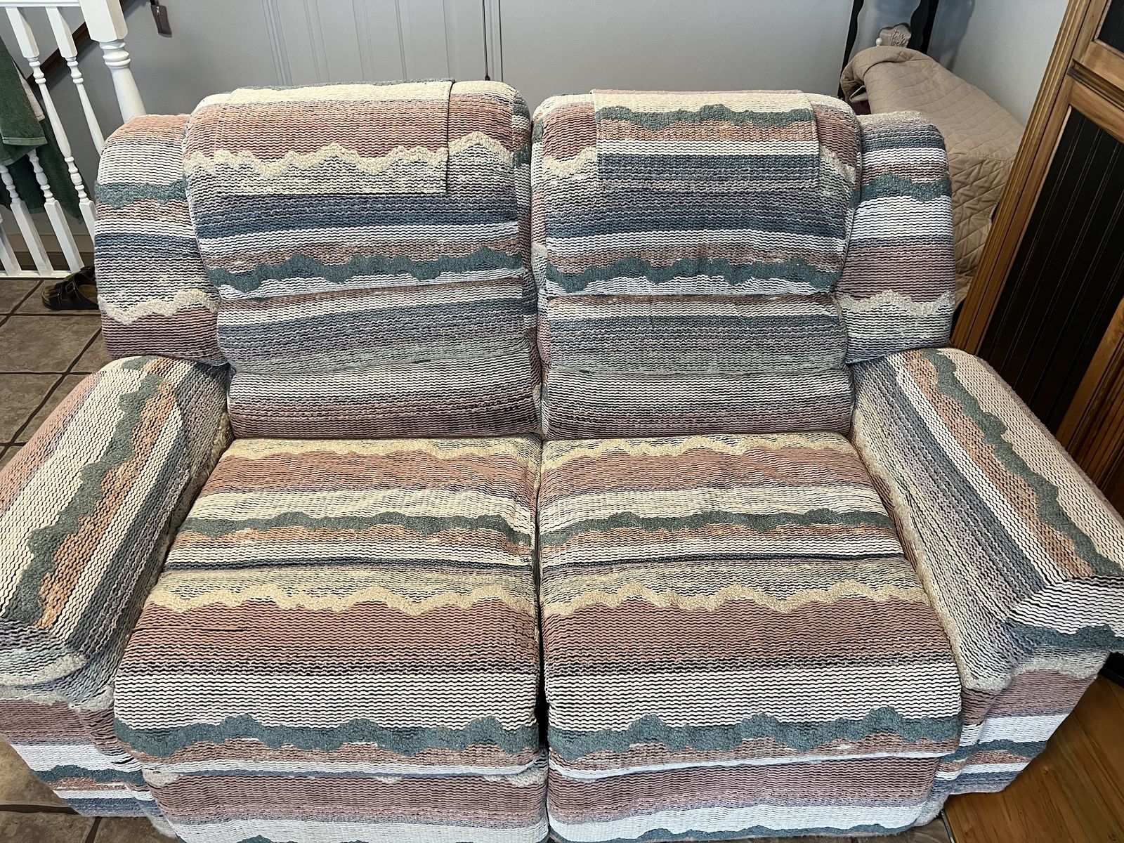 FREE COUCH