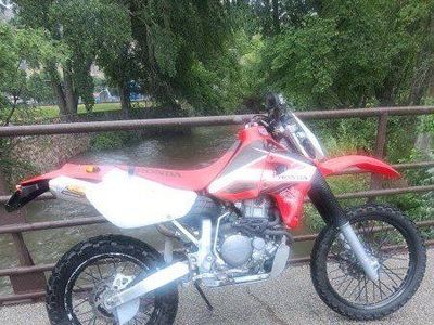 2
STREET LEGAL 2005 XR650R