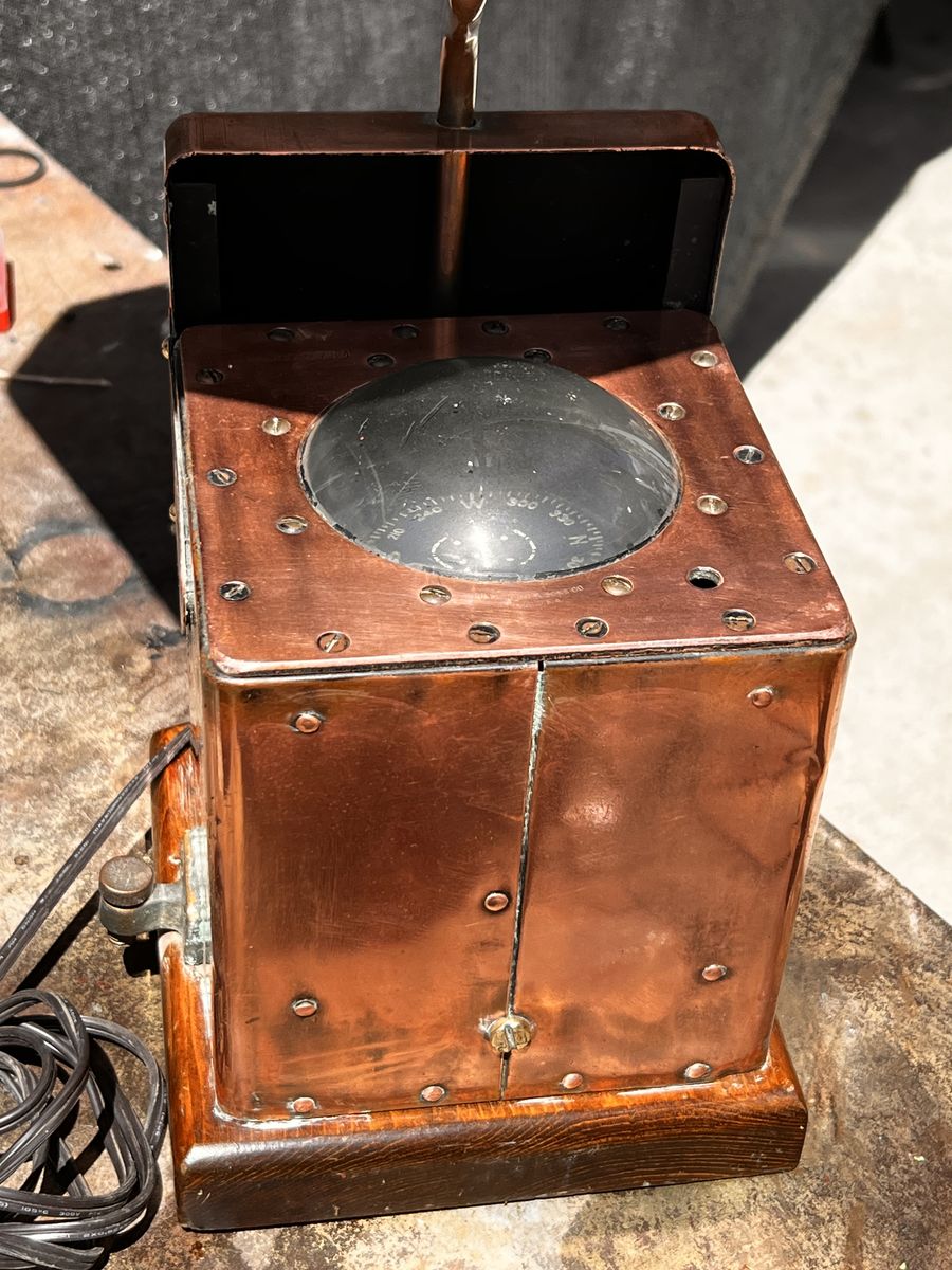 Antique ships compass lamp