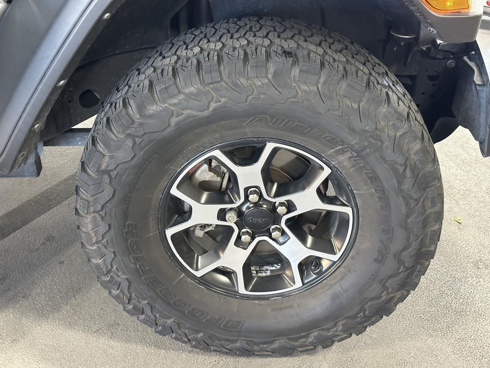 Main image 19
