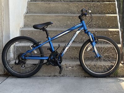 Specialized 20” 6spd Bike