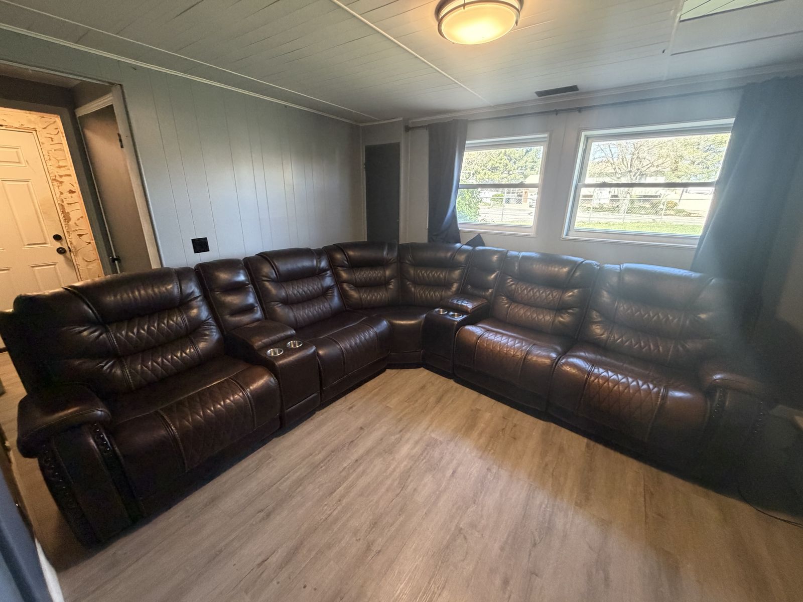 Headliner leather 7pc Dual Power Reclining Section