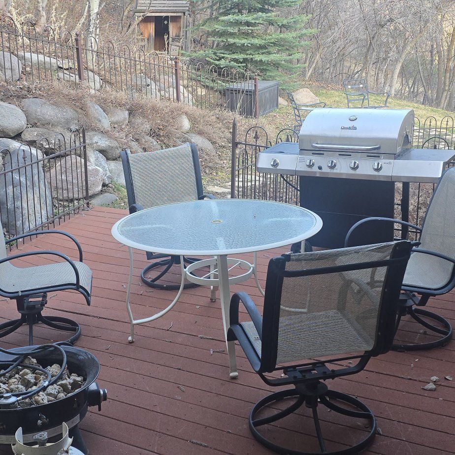 Patio Furniture 6 Chairs, 2 Tables,