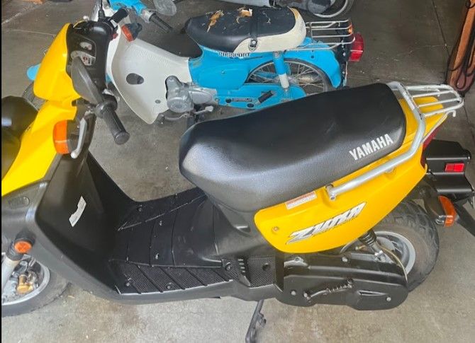 2003 Yamaha Zuma BugEye Scooter great shape