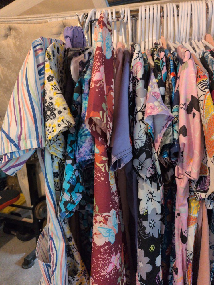scrub tops like new all super cute