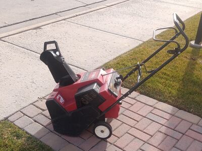 TORO CCR2000 SNOW BLOWER.