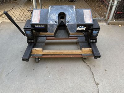 Trailer Hitch, ram Puck Rail