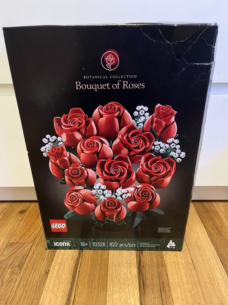 Lego 10328 Bouquet Of Roses (NEW IN BOX)