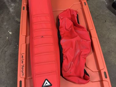 24 gasgas seat
