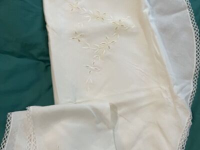 Irish Linen Embroidered Tablecloth And Napkins