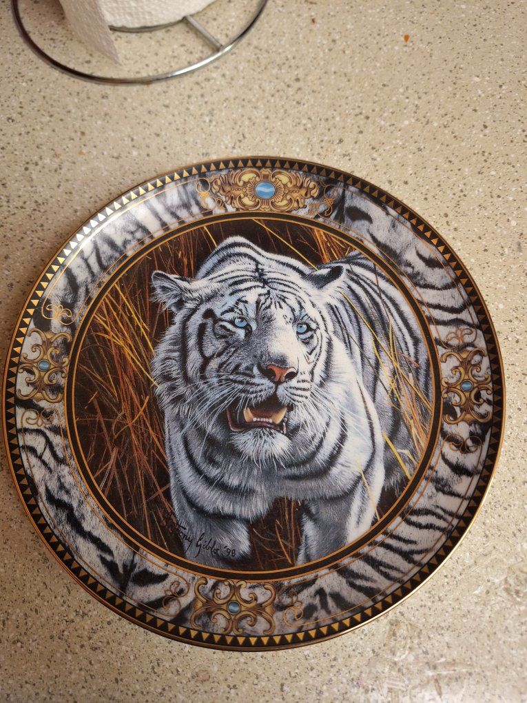 1998 Tony Gibbs White Tiger Collector Plate - Bradford Exchange "Tiger by the Lake"