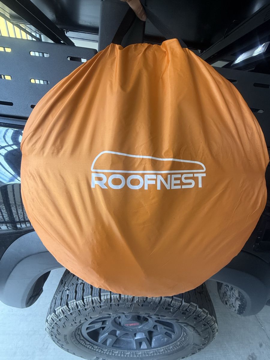 Roofnest Privacy Tent - Portable Pop-Up Changing/Shower/storage tent