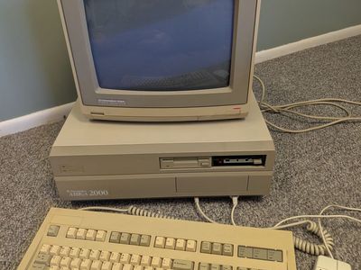 Amiga Commadore 2000 Computer with monitor, keyboard, extra games