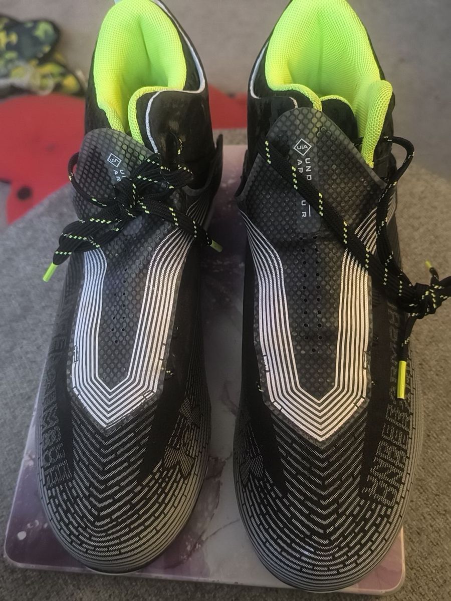 Under Armour Men's Highlight Hammer MC Cleat Size 9.5 Medium US