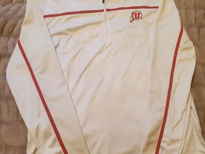 Ute 1/4 zip pull- over