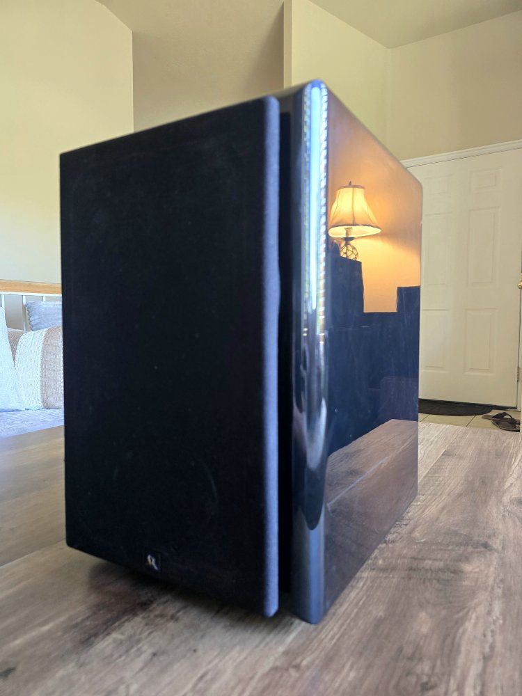 Acoustic Research AR HC6 SUB Powered Sub - Piano Black