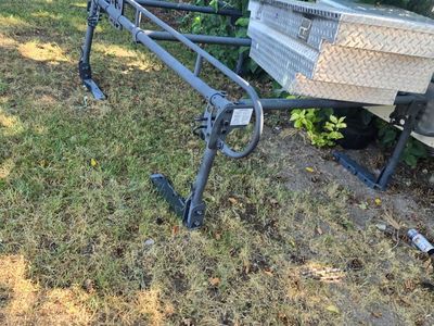 Truck Bed Ladder Rack with Diamond Plate Tool Box