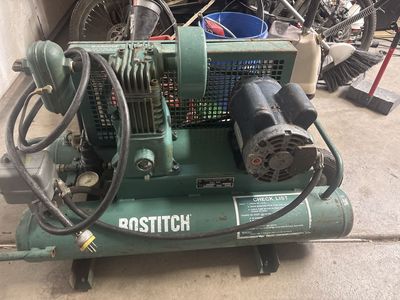 Bostitch Rol-Air Associate Engineering Corp Air Compressor Model 5715 1.5 HP