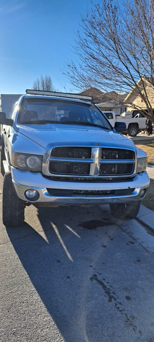 2004 Dodge Ram 2500 SLT