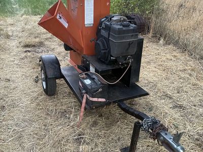 Bear Cat Towable Wood Chipper Shredder with 14HP Kohler Command Pro Engine