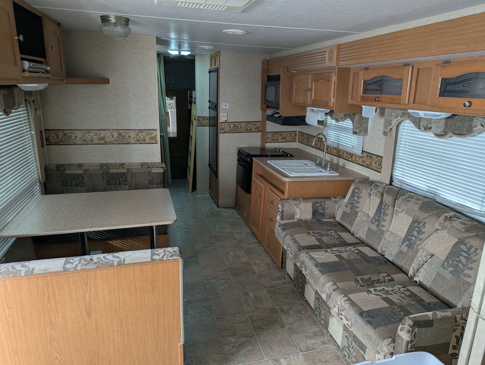 Main image 11