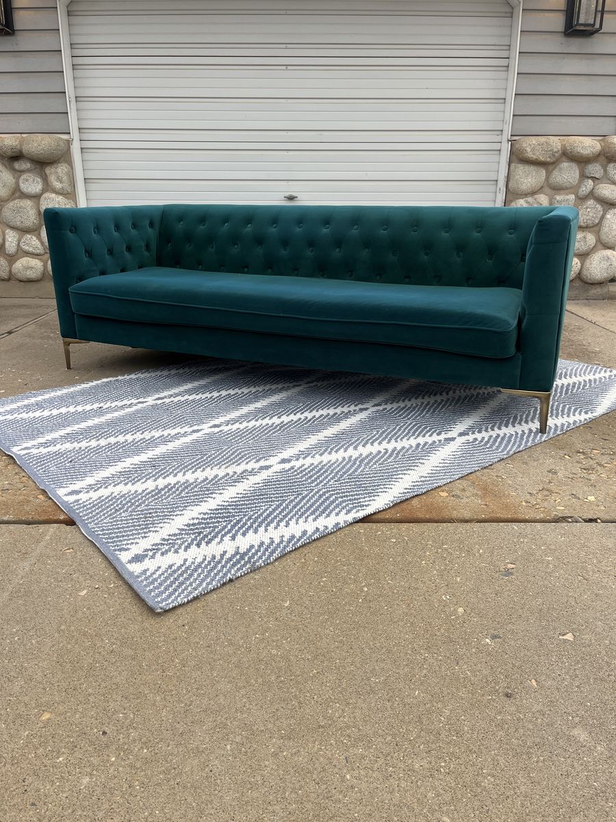 Stunning Emerald Teal Velvet Chesterfield/Tuxedo Sofa