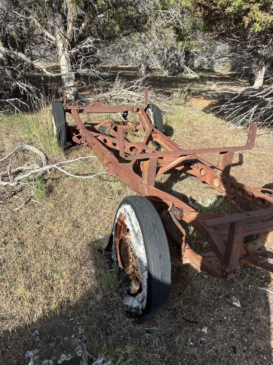 FORD MODEL A OR T WHEELS AND FRAMES