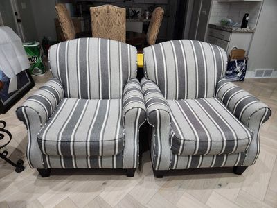 2 Seating Chairs