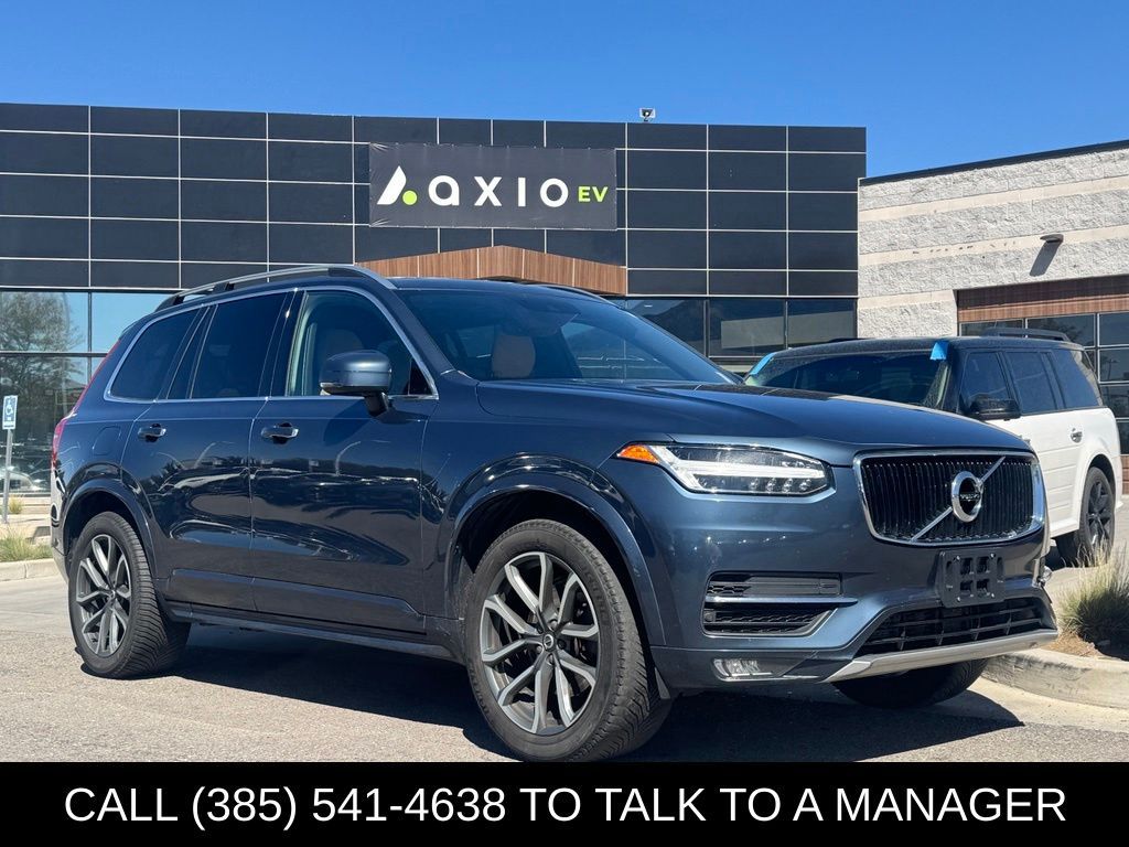 2019 Volvo XC90 T6 Momentum