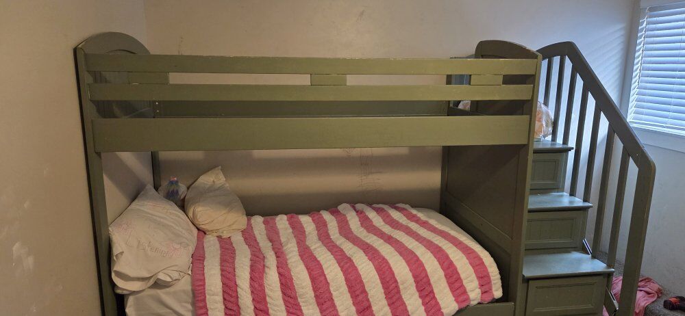 kids bunk bed