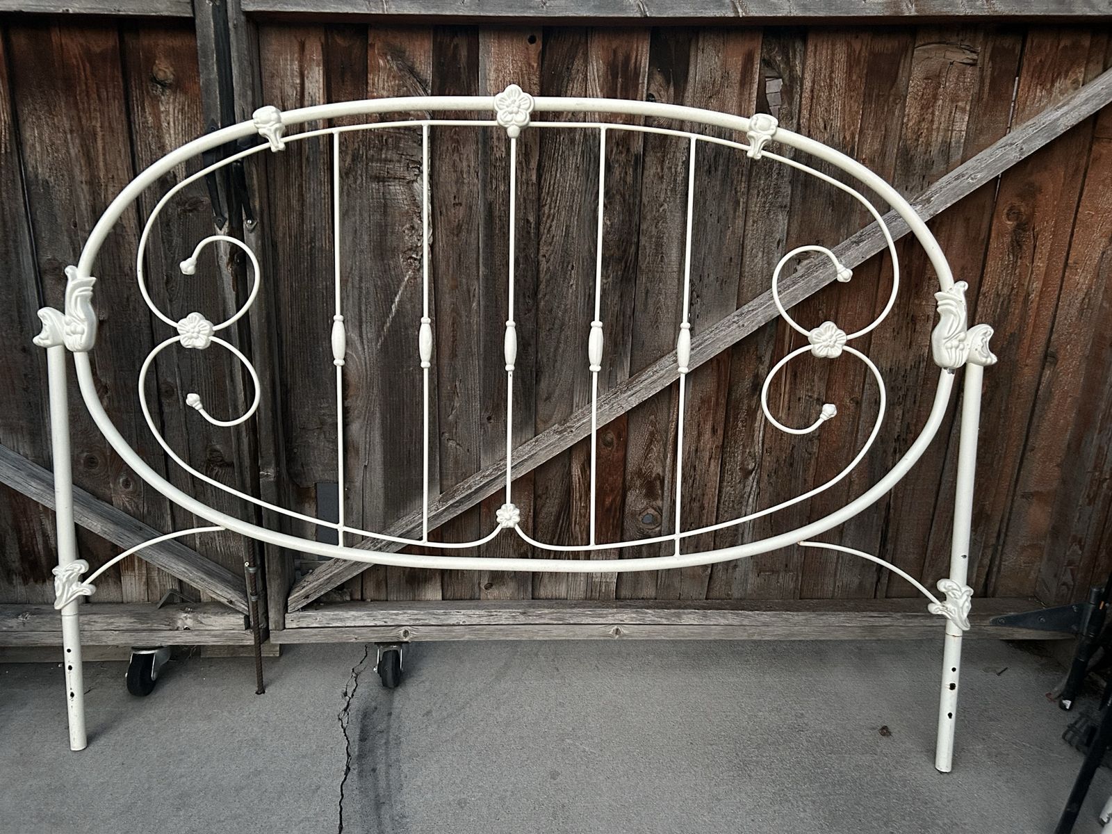 Vintage White Metal Oval Headboard & Footboard Set - Ornate Floral Scrollwork, Queen size