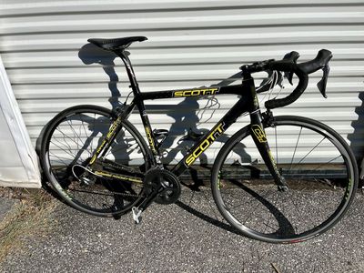 54CM Scott CR1 Carbon Road Bike - Black and Yellow - Shimano 105 & Ultegra Components
