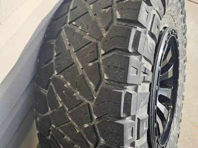 5-37x12.5x18 tires with fuel wheels